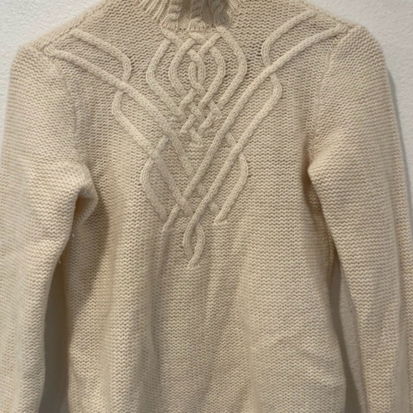 Lauren Ralph Lauren Wool Alpaca Cable Knit Sweater sz M
T8 - Picture 3 of 6